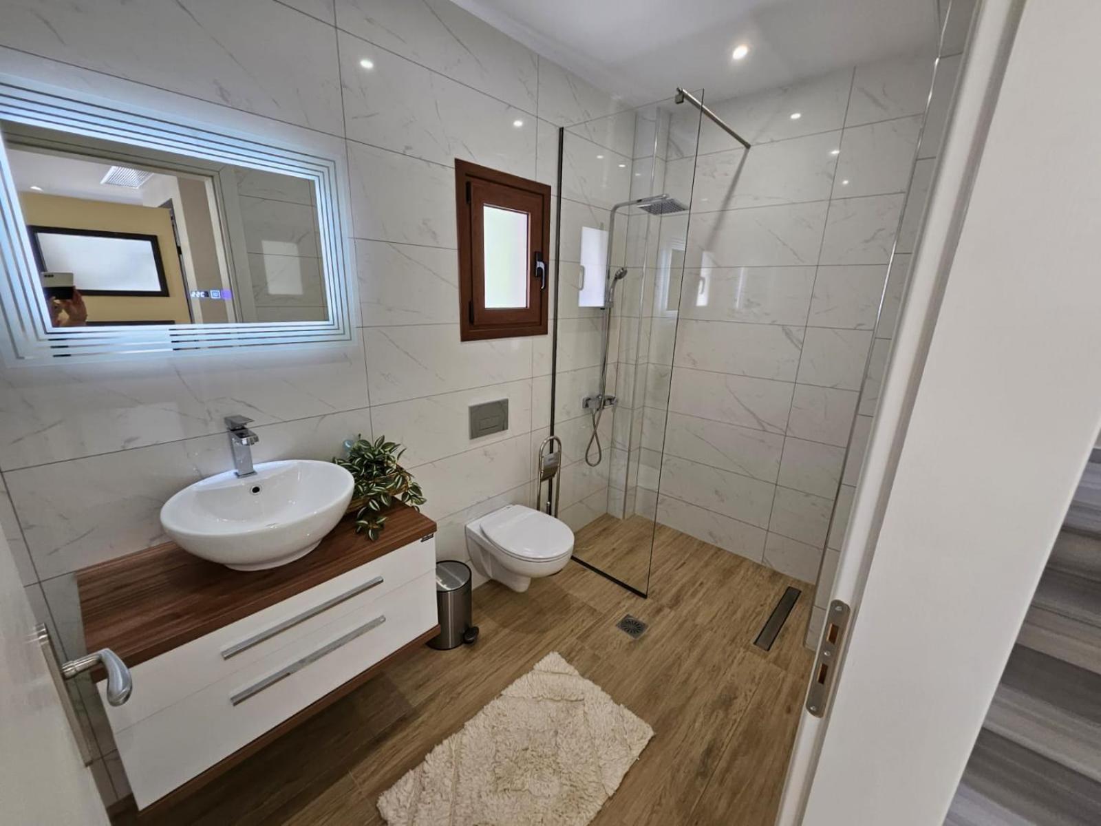 Agora Luxury Villa I Лоутраки Экстерьер фото